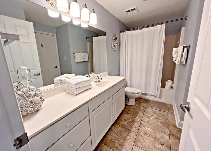 Crystal Shores Holiday home *